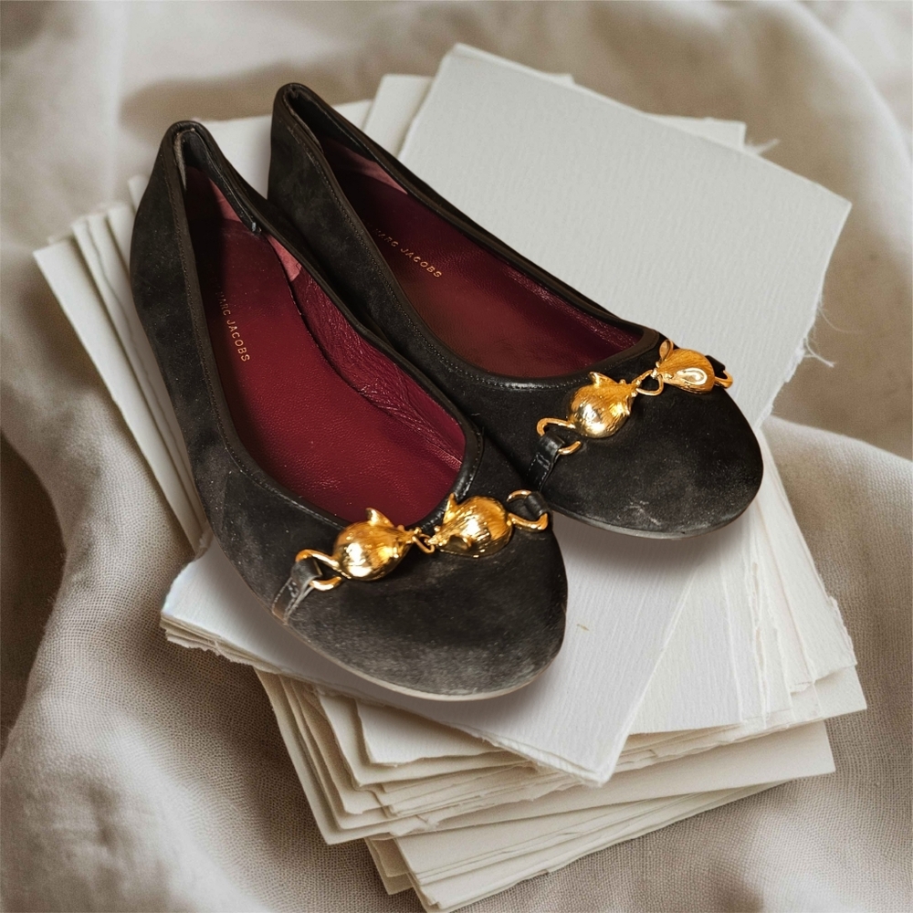 Marc Jacobs Black Flats with Gold Accents - Picture 2 of 3